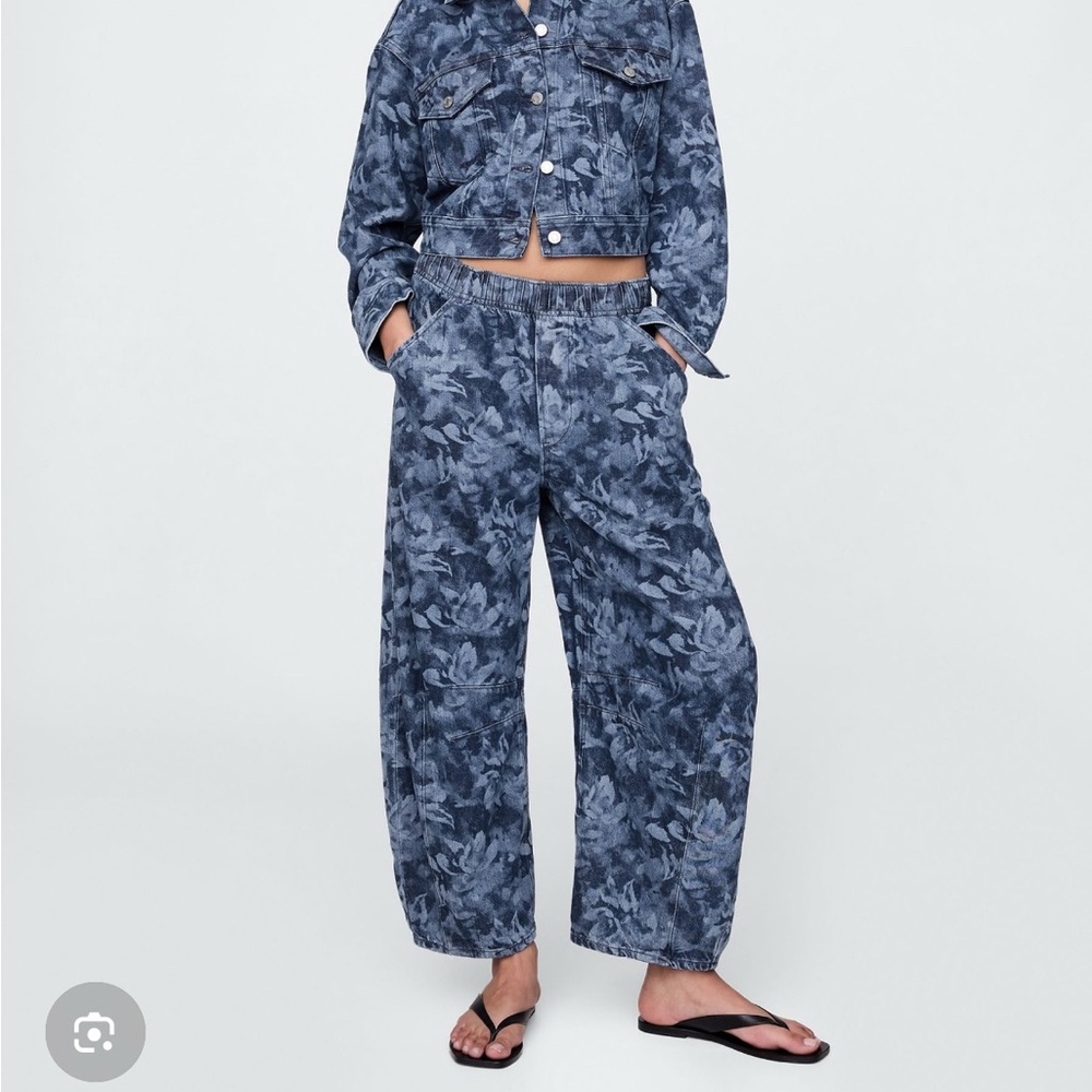 GAP Blue Floral Mid Waist UltraSoft Easy Horseshoe Jeans